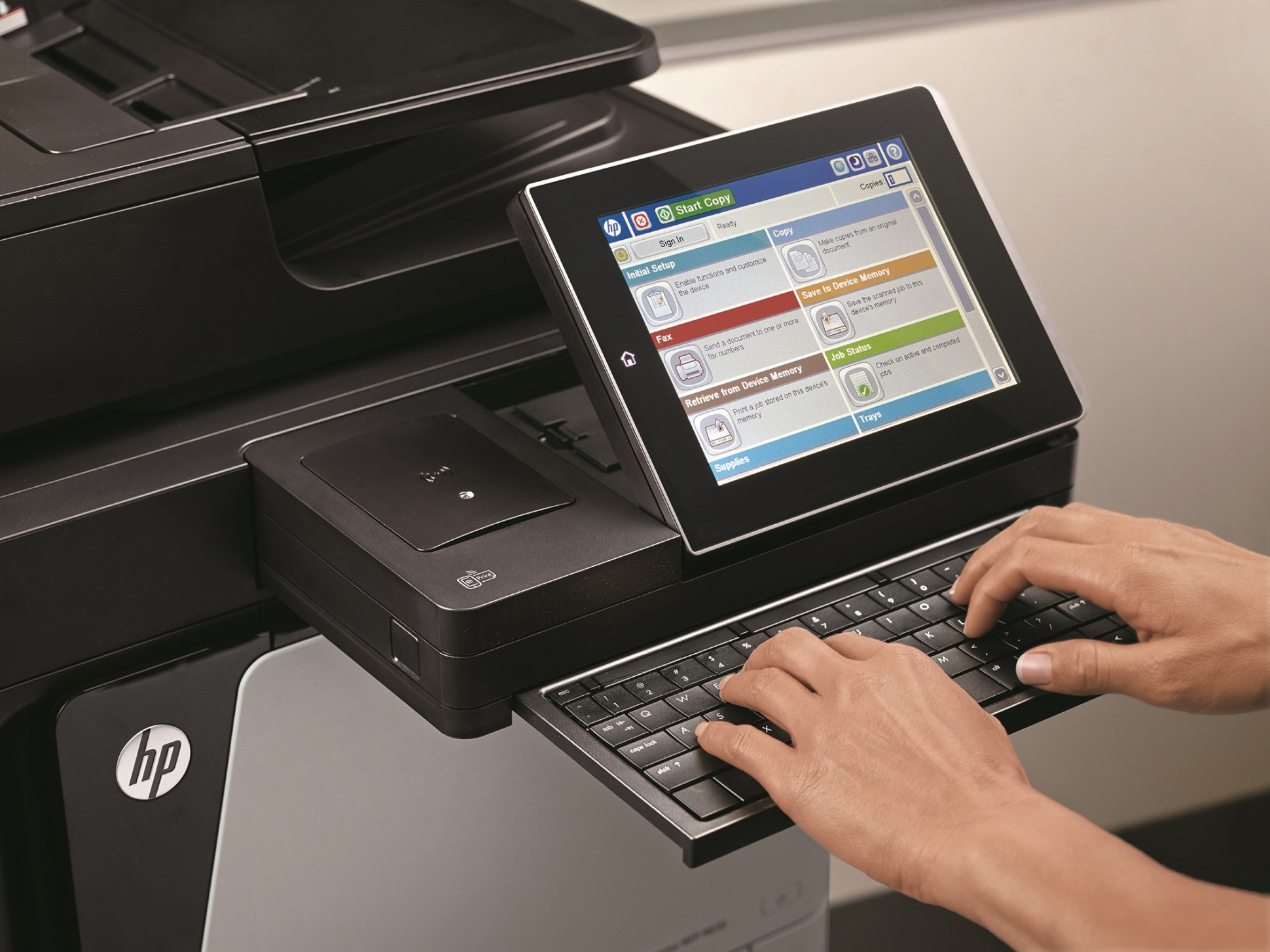 User at an HP Flow MFP